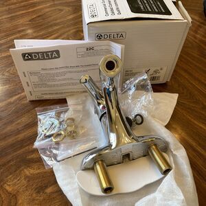 Delta 22C101 Single Handle 1.5GPM Bathroom Faucet - Chrome